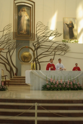 Parafialna Pielgrzymka dziękczynna za dar relikwii św. Jana Pawła II-4