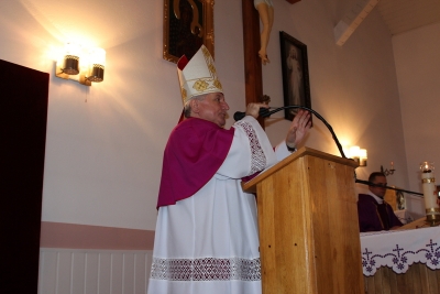 Wizytacja Biskupa w Owieczkach-23