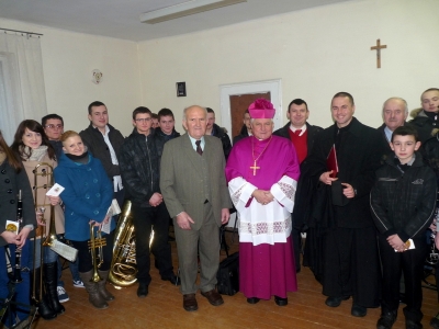 Wizytacja Biskupa w Unikowie-2