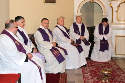 Wizytacja Biskupa w Unikowie-13